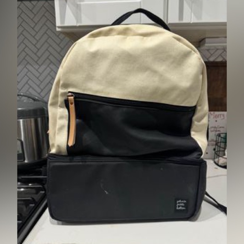 PETUNIA PICKLE‎ BOTTOM Axis Birch/Black Backpack Diaper Bag